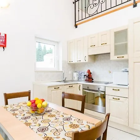 Nikola Appartement