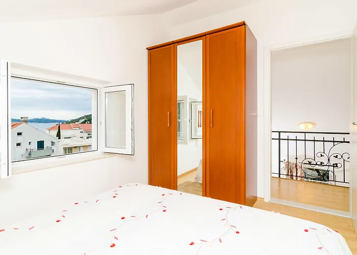 Nikola Ντουμπρόβνικ